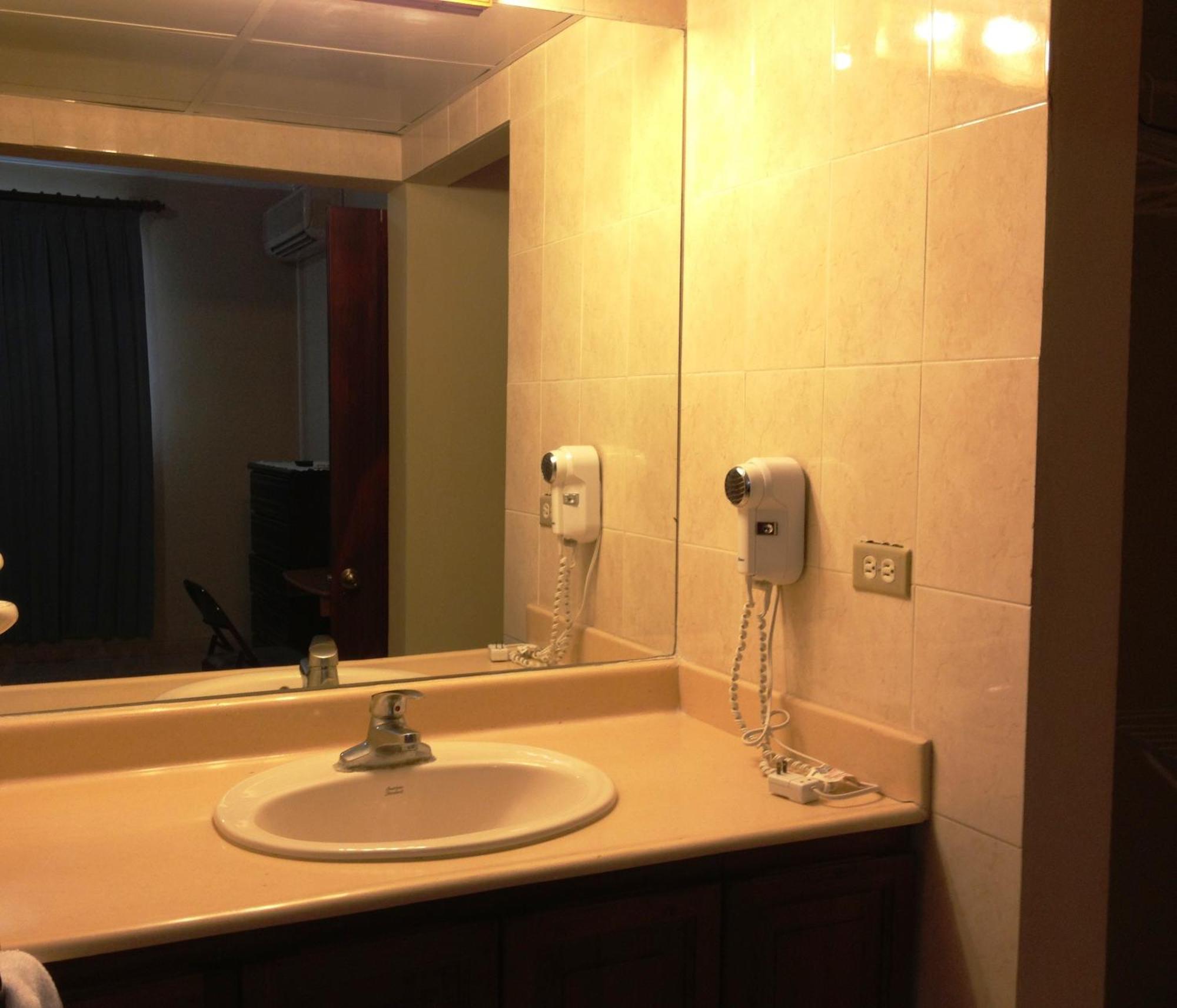 Apartahotel Alvear Санто-Домінго Номер фото